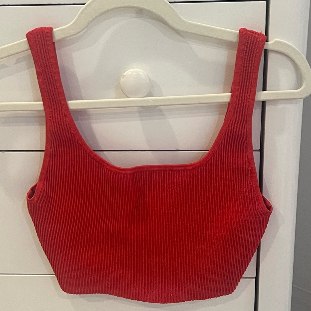 Aritzia Ribbed Women's Crop Top